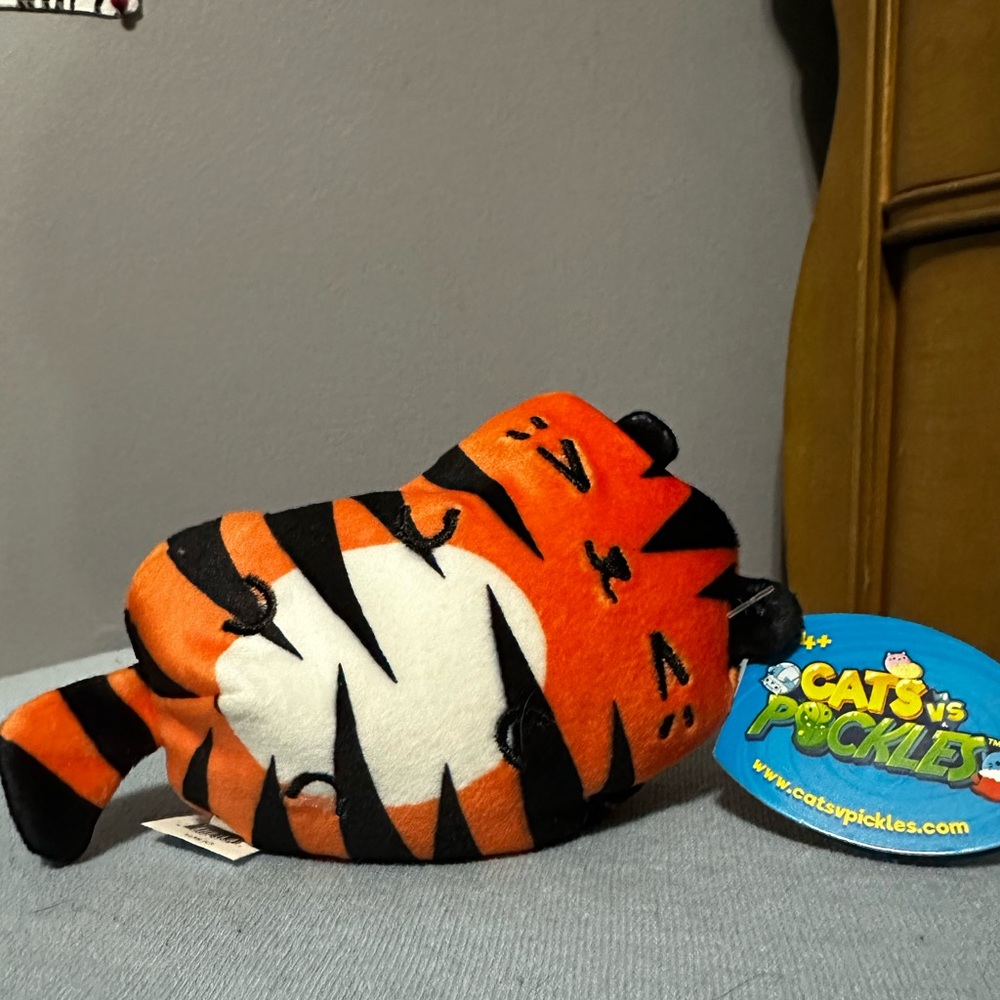5in Cats Vs Pickles Plush